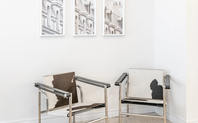 Extravagant Brand New Town House