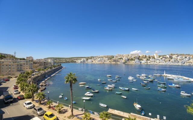 Getawaysmalta - Harbour Lights Seafront Penthouse With Terrace St Paul's Bay