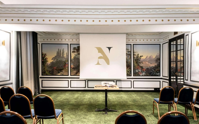 Aigle Noir Hotel Fontainebleau -  MGallery Collection