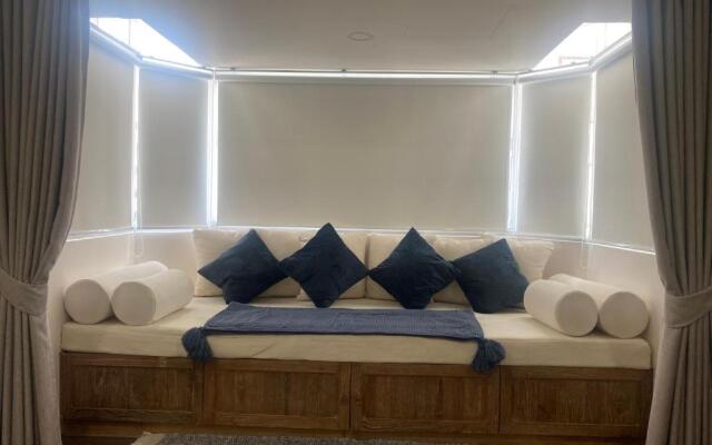 Nim-Mann Classy 616, Nimmanhemindra Rd, ChiangMai