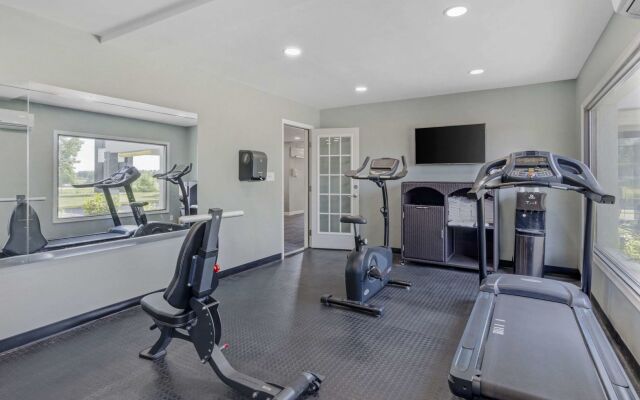 Suburban Studios Verona - Staunton North