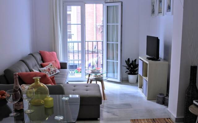 Apartamento Atarazana Homely Málaga