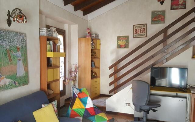 Appealing holiday home in Crone with terrace