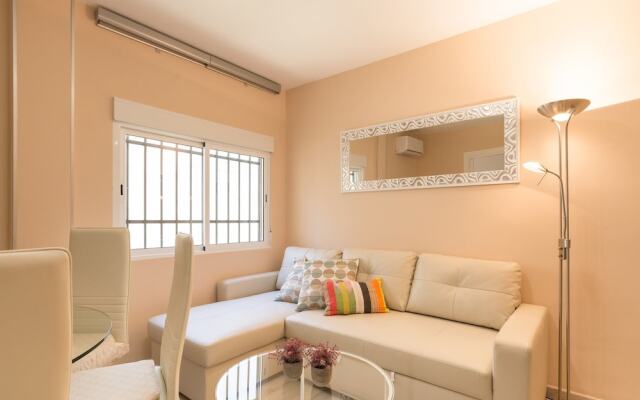 Malagasuite Bajondillo Beach Apartment