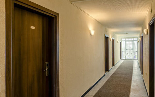 Hotel Svezhest