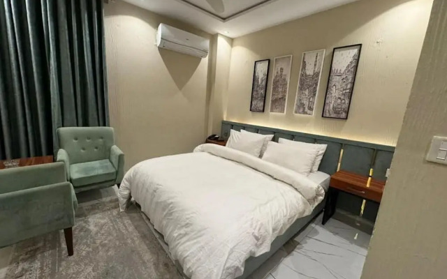 Shelton Boulevard Hotel Lahore
