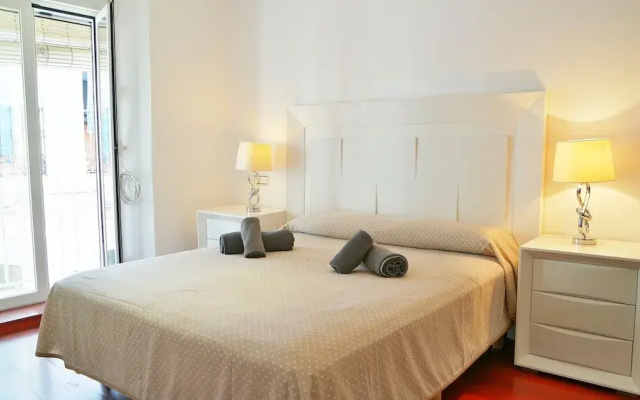 Central Family Apartment With Terrace