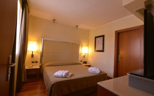 Hotel Airone