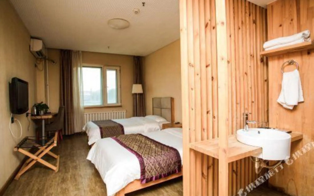 Manzhouli Duolisi Art Hotel
