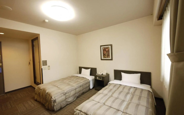 Hotel Route Inn Court Ina