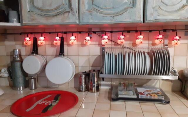 Maison atypique dans cité médiévale