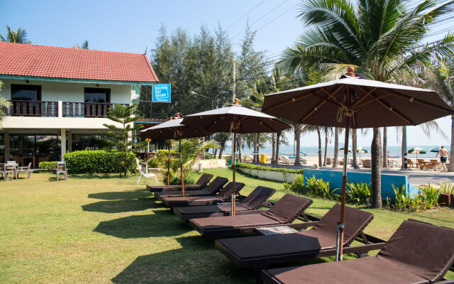 Dolphin Bay Beach Resort