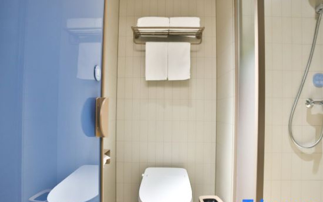 HanTing Hotel (Changchun City Government) – Bathroom – Changchun