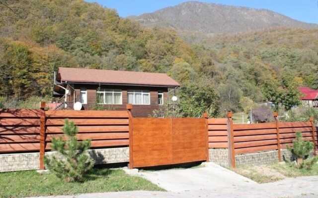 Polyanskoye Podvorie Guest House