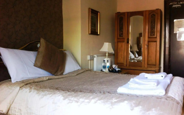 Georgian House Hotel