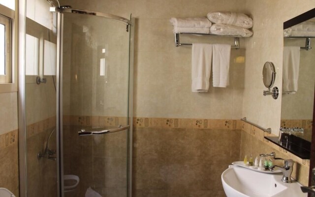 Plaza Inn Hotel and suites