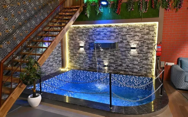 The Apple Tree Hotel