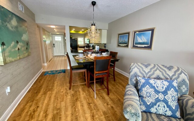 Sun Plaza West - 214