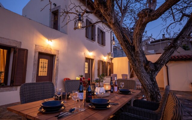 Walnut Tree Villa Ano Archanes-10km From Heraklion