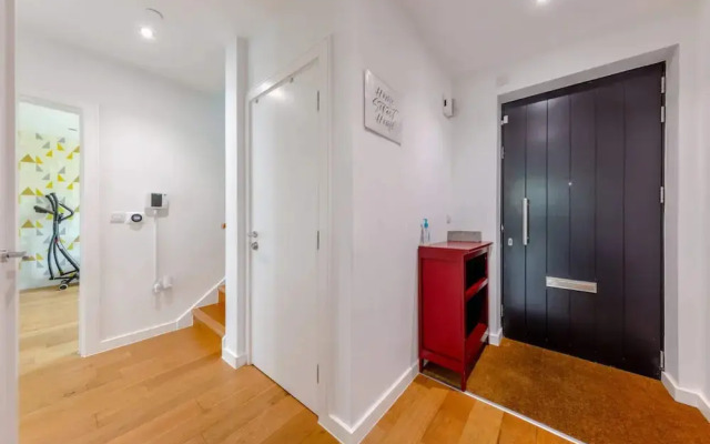 Spacious & Family Friendly 3BD House - Stratford