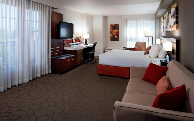 Delta Hotels by Marriott Grand Okanagan Resort