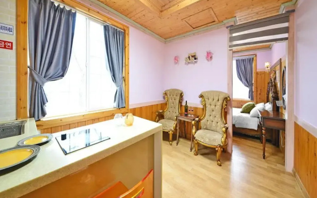 Gyeongju Euro Vill Spa Pension