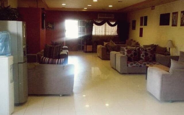 Al Jawhara Hotel Suites