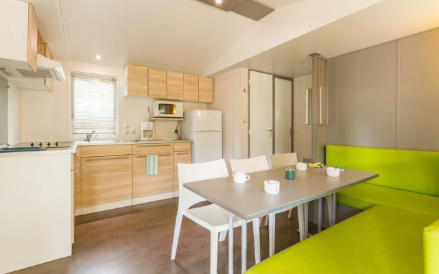 Castel Parc De Fierbois