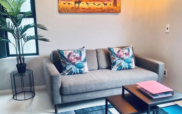 Urban Elephant Express The Flamingo