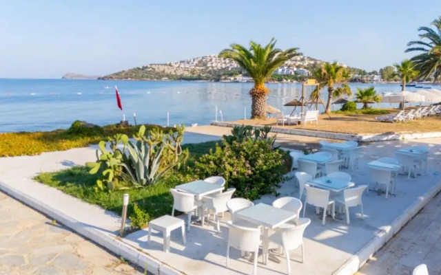 Ladonia Hotels Luna Beach Resort