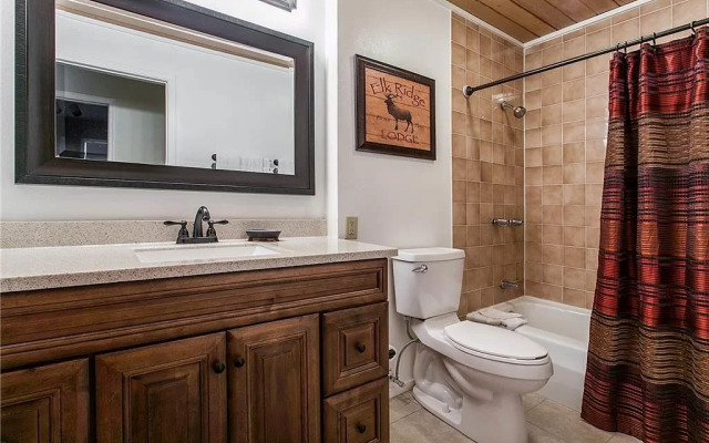 Seasons Four by Snowmass Vacations