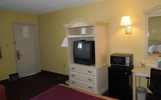 Super 8 Beachwood Cleveland Area