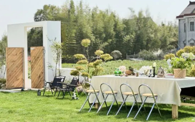 Find a rice field homestay