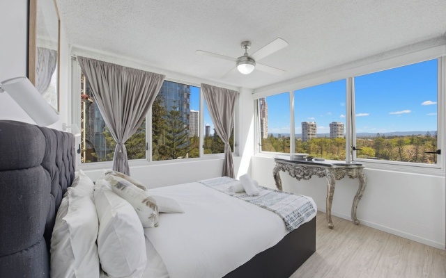 Oceanfront Serenity At Main Beach – Guest Rooms – Gold Coast