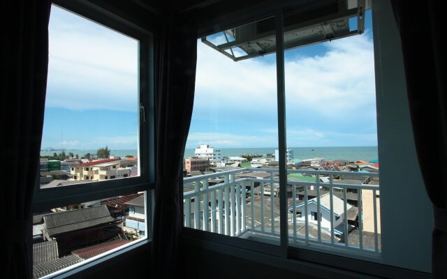 Hub Hua Hin 57 Hotel