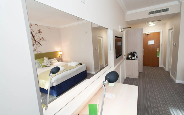 Holiday Inn Corby - Kettering A43 by IHG