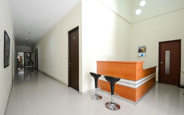 Toedjoeh Enam Homestay – Lobby – Surabaya