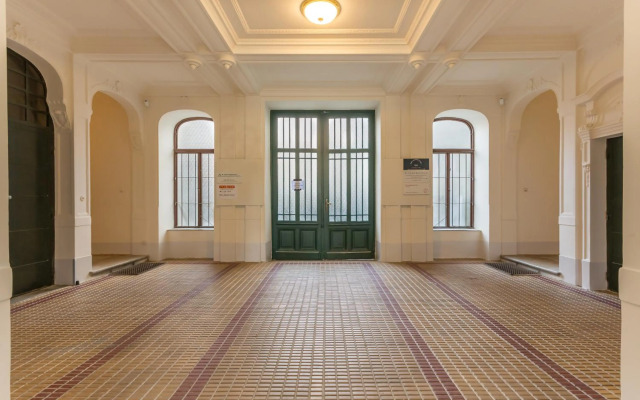 Servus at Naschmarkt