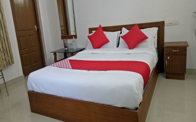 OYO 23503 Golden Valley Residency