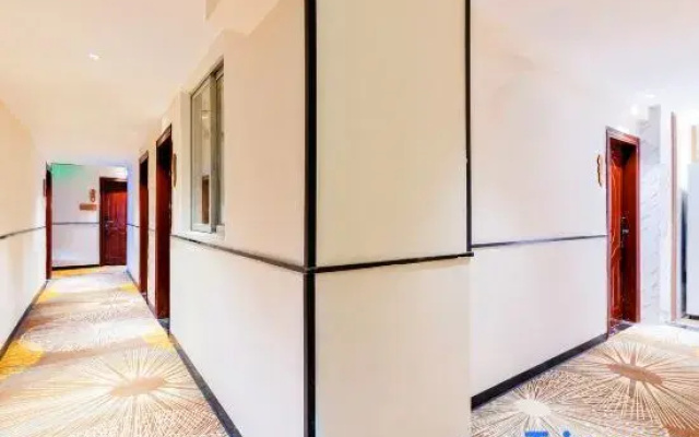 Mingyuexin Hotel (Qilou Old Street Mingzhu Plaza)