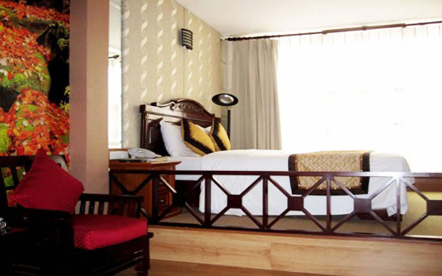 Oasis Hanoi Hotel