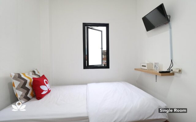 ZEN Rooms Sawah Besar