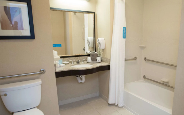 Hampton Inn & Suites Providence Downtown