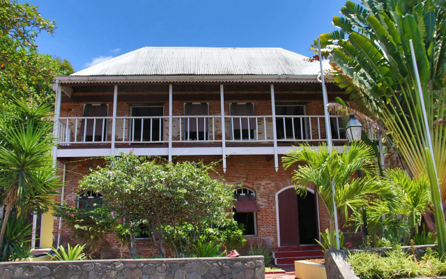 hotelImage