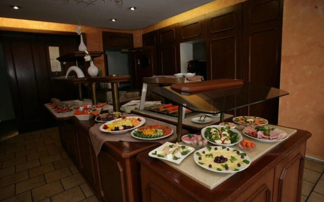 Stargaze Home Hotel