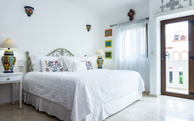 Royal Palms 8 2 Bedroom Condo by RedAwning