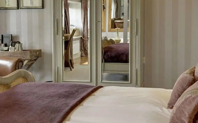 Shireburn Arms Hotel
