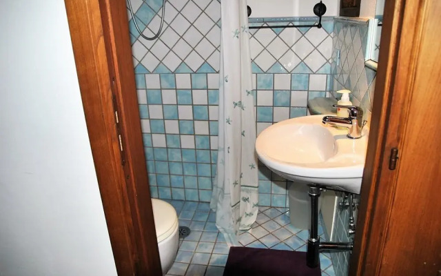 Double Room With Private Bathroom and Breakfast on Request