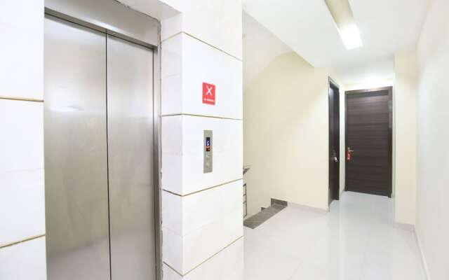 OYO 10318 Hotel Sukhman Residency