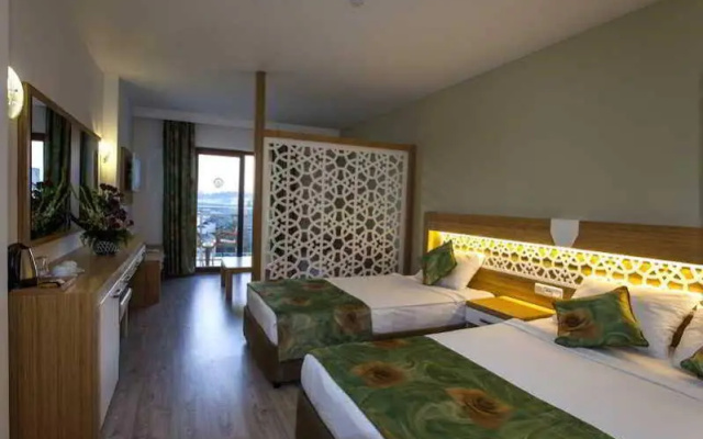 Eftalia Splash Resort — All inclusive
